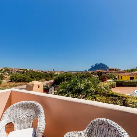 La Terrazza Su Tavolara Apartment Porto San Paolo  Exterior photo