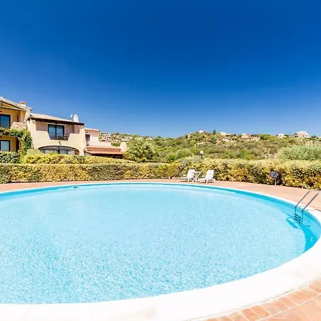 La Terrazza Su Tavolara Apartment Porto San Paolo  Exterior photo
